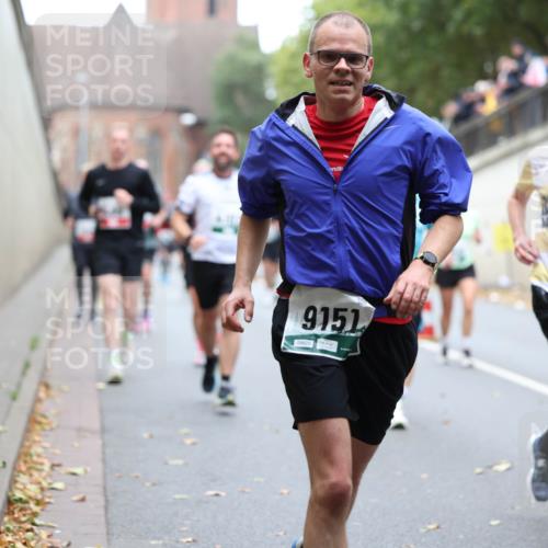 05.10.2025 - 20. swb-Marathon Bremen Michael Strokosch http://msf.ph/oto/9215446 05.10.2025 12:45:34 Laufen 9151, 59, 9983 meine-sportfotos.de