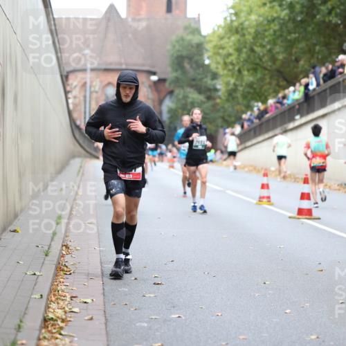 05.10.2025 - 20. swb-Marathon Bremen Michael Strokosch http://msf.ph/oto/9215488 05.10.2025 12:45:53 Laufen  meine-sportfotos.de