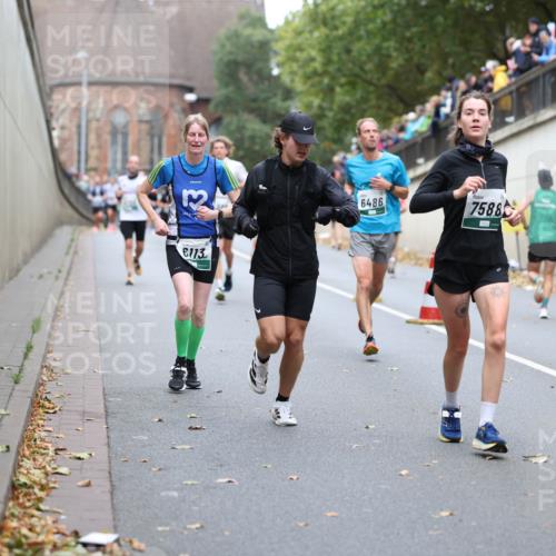 05.10.2025 - 20. swb-Marathon Bremen Michael Strokosch http://msf.ph/oto/9215491 05.10.2025 12:45:57 Laufen 3, 6113, 6486, 7588 meine-sportfotos.de
