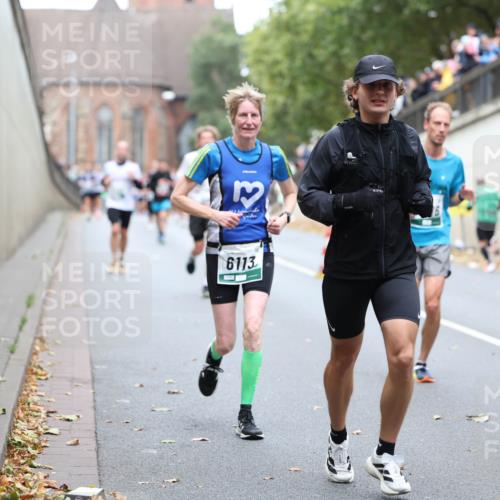 05.10.2025 - 20. swb-Marathon Bremen Michael Strokosch http://msf.ph/oto/9215495 05.10.2025 12:45:58 Laufen 6113 meine-sportfotos.de