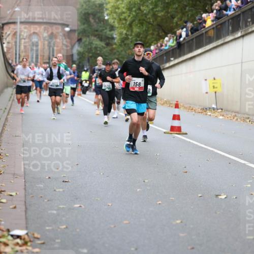 05.10.2025 - 20. swb-Marathon Bremen Michael Strokosch http://msf.ph/oto/9215505 05.10.2025 12:46:07 Laufen 6672, 5530, 156, 9 meine-sportfotos.de
