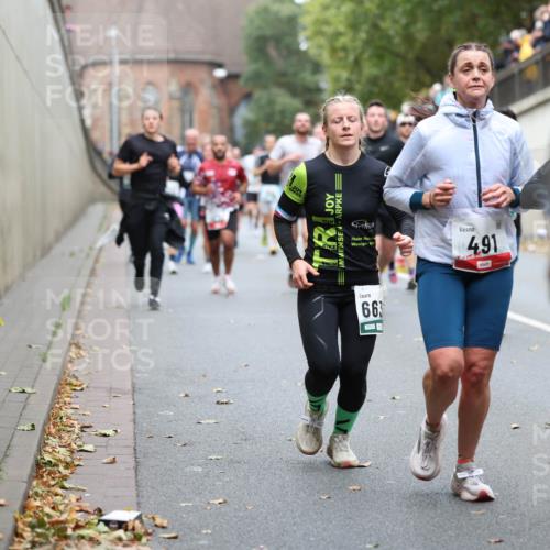 05.10.2025 - 20. swb-Marathon Bremen Michael Strokosch http://msf.ph/oto/9215532 05.10.2025 12:46:19 Laufen 663, 4, 91 meine-sportfotos.de