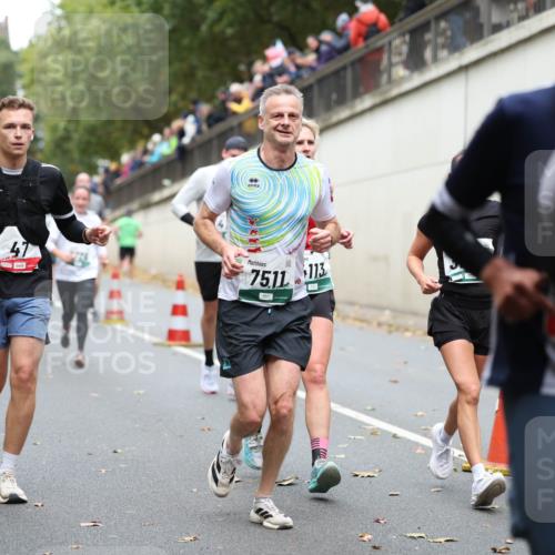 05.10.2025 - 20. swb-Marathon Bremen Michael Strokosch http://msf.ph/oto/9215543 05.10.2025 12:46:27 Laufen 47, 7511, 113 meine-sportfotos.de
