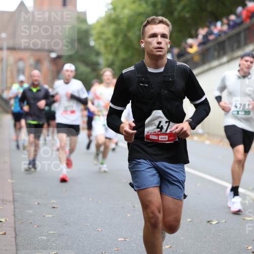 05.10.2025 - 20. swb-Marathon Bremen Michael Strokosch http://msf.ph/oto/9215546 05.10.2025 12:46:28 Laufen 01262, 47 meine-sportfotos.de