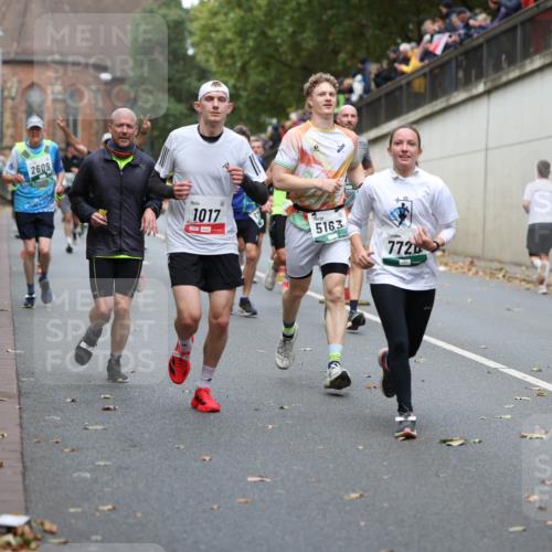 05.10.2025 - 20. swb-Marathon Bremen Michael Strokosch http://msf.ph/oto/9215549 05.10.2025 12:46:29 Laufen 2609, 1017, 5163, 772 meine-sportfotos.de