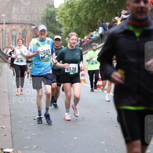 05.10.2025 - 20. swb-Marathon Bremen Michael Strokosch http://msf.ph/oto/9215557 05.10.2025 12:46:32 Laufen 9072, 2609, 8536, 2518 meine-sportfotos.de