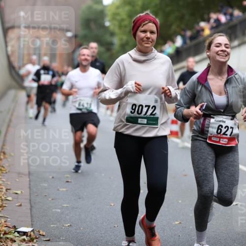 05.10.2025 - 20. swb-Marathon Bremen Michael Strokosch http://msf.ph/oto/9215565 05.10.2025 12:46:36 Laufen 9072, 627, 01169 meine-sportfotos.de