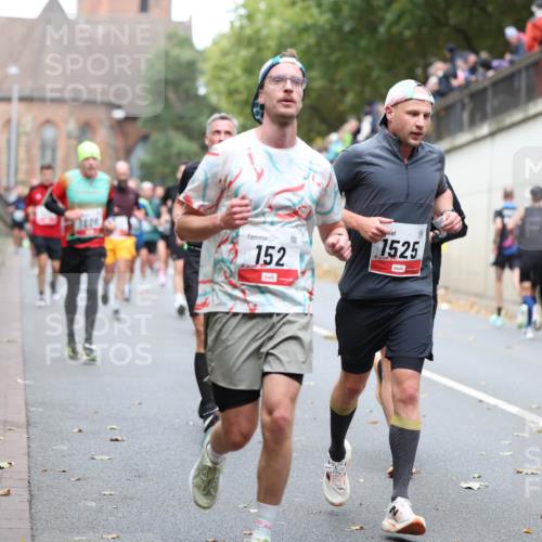 05.10.2025 - 20. swb-Marathon Bremen Michael Strokosch http://msf.ph/oto/9215578 05.10.2025 12:46:43 Laufen 152, 1525 meine-sportfotos.de