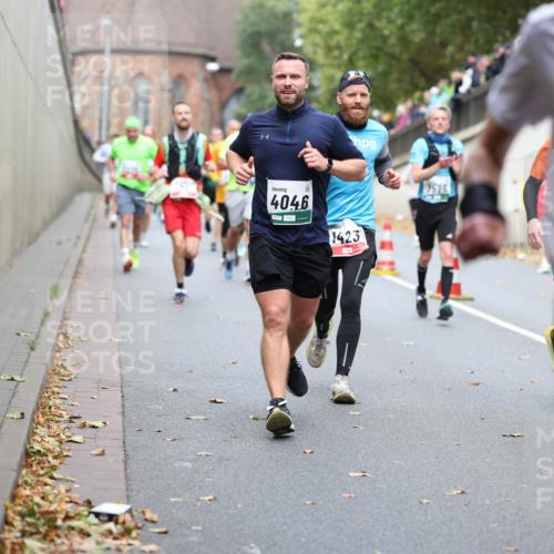 05.10.2025 - 20. swb-Marathon Bremen Michael Strokosch http://msf.ph/oto/9215603 05.10.2025 12:46:57 Laufen 4046, 1423, 7595, 408 meine-sportfotos.de