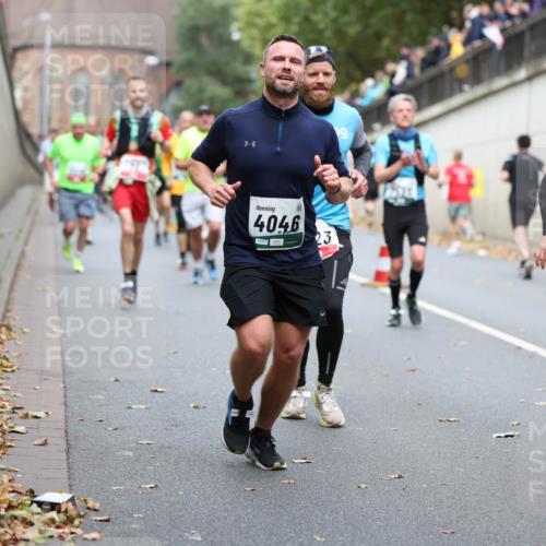 05.10.2025 - 20. swb-Marathon Bremen Michael Strokosch http://msf.ph/oto/9215605 05.10.2025 12:46:58 Laufen 4046, 23, 3237 meine-sportfotos.de
