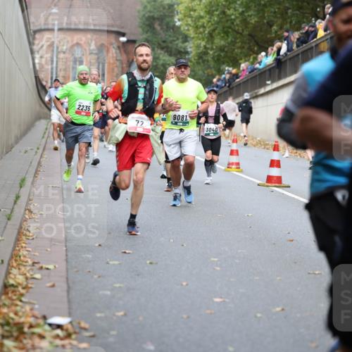 05.10.2025 - 20. swb-Marathon Bremen Michael Strokosch http://msf.ph/oto/9215608 05.10.2025 12:46:59 Laufen 2235, 72, 9081, 3040, 40 meine-sportfotos.de