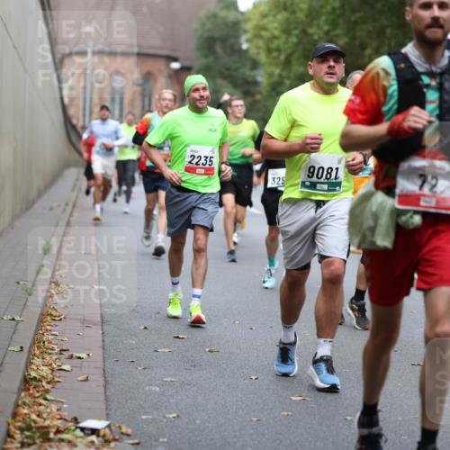 05.10.2025 - 20. swb-Marathon Bremen Michael Strokosch http://msf.ph/oto/9215612 05.10.2025 12:47:01 Laufen 2235, 325, 9081, 72 meine-sportfotos.de