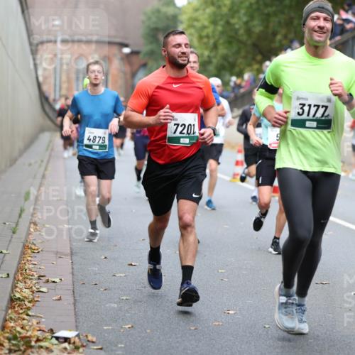 05.10.2025 - 20. swb-Marathon Bremen Michael Strokosch http://msf.ph/oto/9215625 05.10.2025 12:47:08 Laufen 4879, 7201, 5, 3177 meine-sportfotos.de