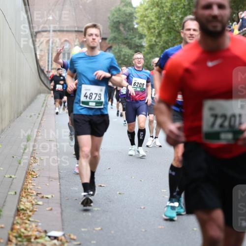 05.10.2025 - 20. swb-Marathon Bremen Michael Strokosch http://msf.ph/oto/9215628 05.10.2025 12:47:09 Laufen 4879, 6208, 7201, 58 meine-sportfotos.de