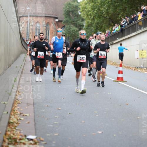 05.10.2025 - 20. swb-Marathon Bremen Michael Strokosch http://msf.ph/oto/9215641 05.10.2025 12:47:15 Laufen 1568, 9, 958, 36, 843, 1082 meine-sportfotos.de