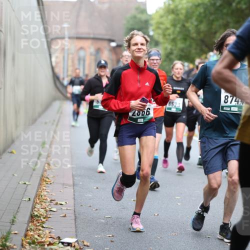 05.10.2025 - 20. swb-Marathon Bremen Michael Strokosch http://msf.ph/oto/9215659 05.10.2025 12:47:26 Laufen 2006, 6523, 874, 06620, 5836 meine-sportfotos.de