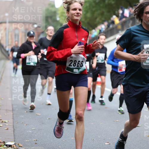 05.10.2025 - 20. swb-Marathon Bremen Michael Strokosch http://msf.ph/oto/9215661 05.10.2025 12:47:26 Laufen 5011, 2866, 9744 meine-sportfotos.de