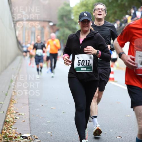 05.10.2025 - 20. swb-Marathon Bremen Michael Strokosch http://msf.ph/oto/9215667 05.10.2025 12:47:28 Laufen 5011, 428 meine-sportfotos.de