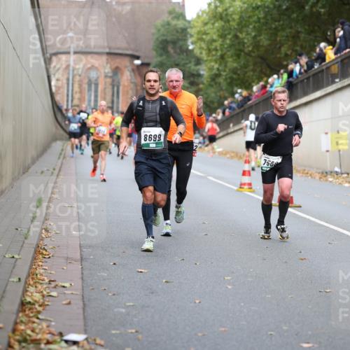 05.10.2025 - 20. swb-Marathon Bremen Michael Strokosch http://msf.ph/oto/9215672 05.10.2025 12:47:31 Laufen 8699, 7569 meine-sportfotos.de