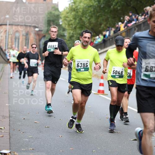 05.10.2025 - 20. swb-Marathon Bremen Michael Strokosch http://msf.ph/oto/9215692 05.10.2025 12:47:42 Laufen 7295, 8692, 6395, 6881, 5048, 79, 9147 meine-sportfotos.de