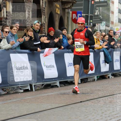 05.10.2025 - 20. swb-Marathon Bremen Strokosch-Dieckow http://msf.ph/oto/9219639 05.10.2025 10:31:45 Ziel 9291 meine-sportfotos.de