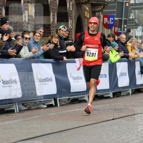 05.10.2025 - 20. swb-Marathon Bremen Strokosch-Dieckow http://msf.ph/oto/9219663 05.10.2025 10:31:46 Ziel 9291 meine-sportfotos.de