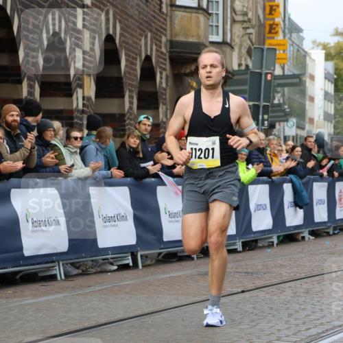 05.10.2025 - 20. swb-Marathon Bremen Strokosch-Dieckow http://msf.ph/oto/9219798 05.10.2025 10:32:00 Ziel 11201 meine-sportfotos.de