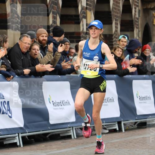 05.10.2025 - 20. swb-Marathon Bremen Strokosch-Dieckow http://msf.ph/oto/9219978 05.10.2025 10:32:39 Ziel 11730 meine-sportfotos.de