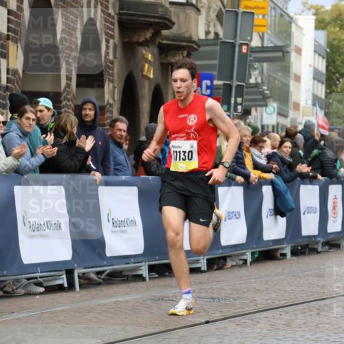 05.10.2025 - 20. swb-Marathon Bremen Strokosch-Dieckow http://msf.ph/oto/9220153 05.10.2025 10:33:44 Ziel 9320, 11130 meine-sportfotos.de