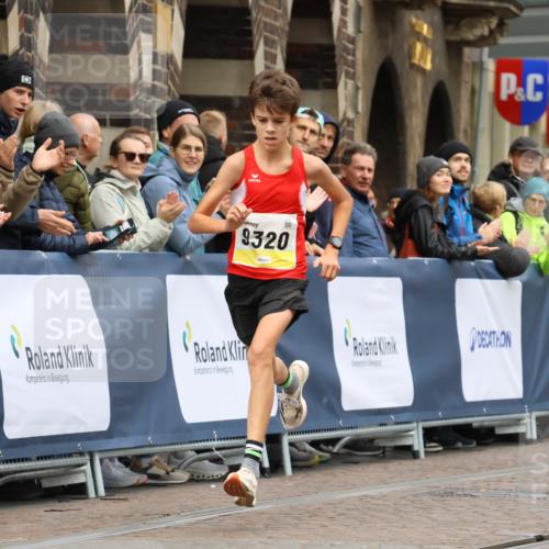 05.10.2025 - 20. swb-Marathon Bremen Strokosch-Dieckow http://msf.ph/oto/9220172 05.10.2025 10:33:50 Ziel 9320 meine-sportfotos.de