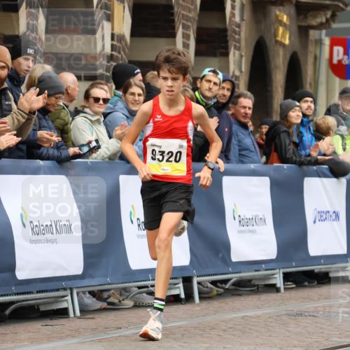 05.10.2025 - 20. swb-Marathon Bremen Strokosch-Dieckow http://msf.ph/oto/9220176 05.10.2025 10:33:50 Ziel 9320 meine-sportfotos.de