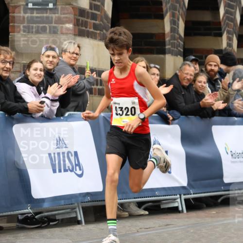 05.10.2025 - 20. swb-Marathon Bremen Strokosch-Dieckow http://msf.ph/oto/9220190 05.10.2025 10:33:51 Ziel 9320 meine-sportfotos.de