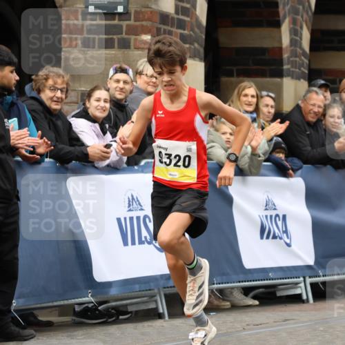 05.10.2025 - 20. swb-Marathon Bremen Strokosch-Dieckow http://msf.ph/oto/9220196 05.10.2025 10:33:51 Ziel 9320 meine-sportfotos.de
