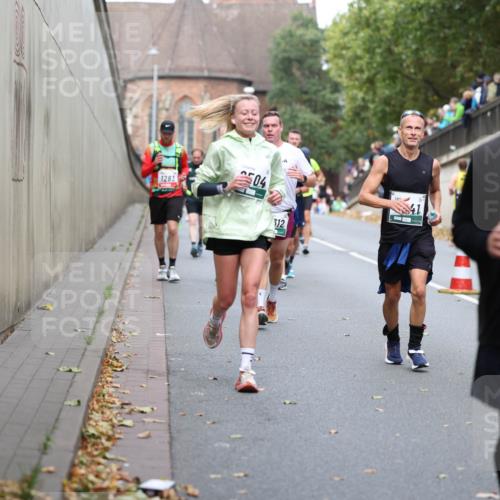 05.10.2025 - 20. swb-Marathon Bremen Michael Strokosch http://msf.ph/oto/9220272 05.10.2025 12:47:49 Laufen 1283, 04, 312, 5727 meine-sportfotos.de