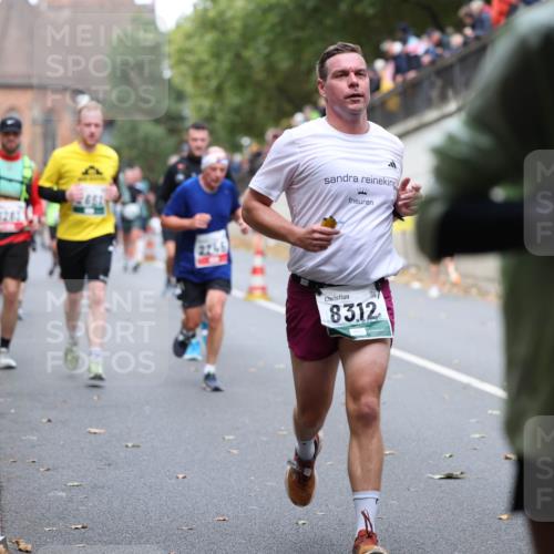 05.10.2025 - 20. swb-Marathon Bremen Michael Strokosch http://msf.ph/oto/9220279 05.10.2025 12:47:51 Laufen 2745, 8312 meine-sportfotos.de