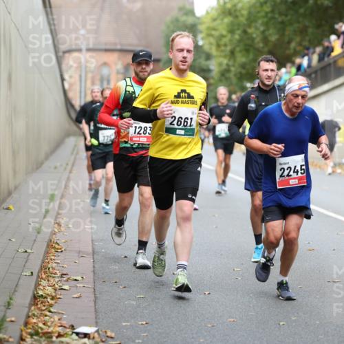 05.10.2025 - 20. swb-Marathon Bremen Michael Strokosch http://msf.ph/oto/9220285 05.10.2025 12:47:53 Laufen 1283, 2661, 2245 meine-sportfotos.de