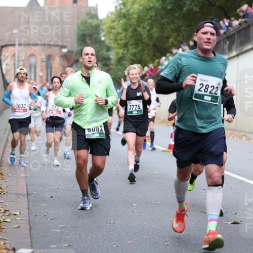 05.10.2025 - 20. swb-Marathon Bremen Michael Strokosch http://msf.ph/oto/9220308 05.10.2025 12:48:01 Laufen 030, 2, 7775, 2822 meine-sportfotos.de