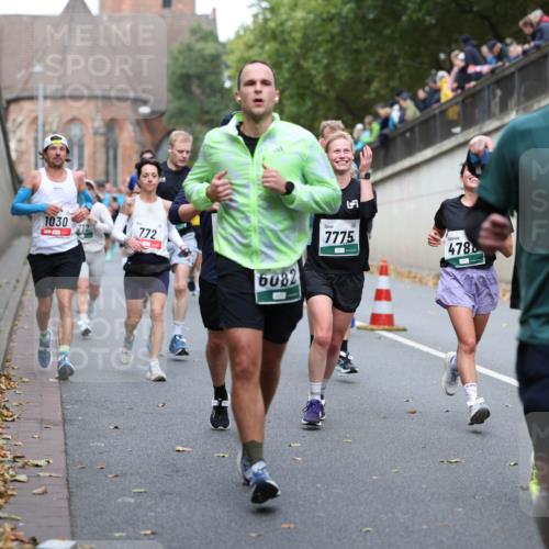 05.10.2025 - 20. swb-Marathon Bremen Michael Strokosch http://msf.ph/oto/9220311 05.10.2025 12:48:01 Laufen 1030, 772, 6082, 7775, 478, 2822 meine-sportfotos.de