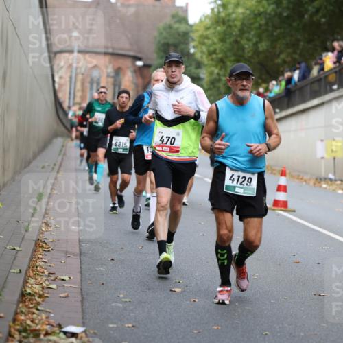 05.10.2025 - 20. swb-Marathon Bremen Michael Strokosch http://msf.ph/oto/9220330 05.10.2025 12:48:11 Laufen 6815, 19, 4, 70, 4129, 1899 meine-sportfotos.de