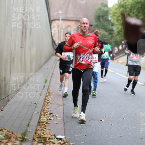 05.10.2025 - 20. swb-Marathon Bremen Michael Strokosch http://msf.ph/oto/9220349 05.10.2025 12:48:17 Laufen 10, 1348, 60 meine-sportfotos.de