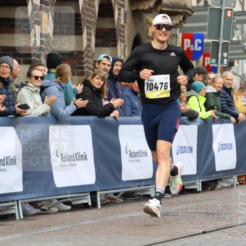 05.10.2025 - 20. swb-Marathon Bremen Strokosch-Dieckow http://msf.ph/oto/9220356 05.10.2025 10:35:09 Ziel 10476, 11443 meine-sportfotos.de