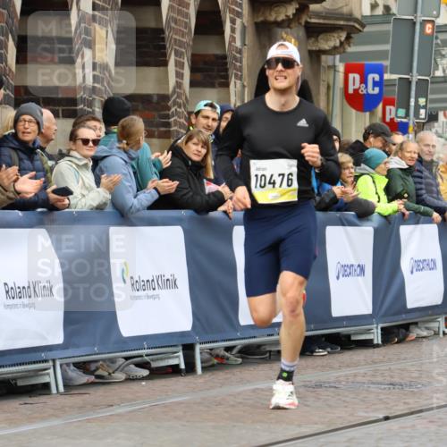 05.10.2025 - 20. swb-Marathon Bremen Strokosch-Dieckow http://msf.ph/oto/9220363 05.10.2025 10:35:09 Ziel 10476, 11443 meine-sportfotos.de