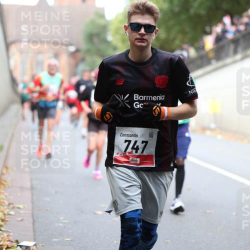05.10.2025 - 20. swb-Marathon Bremen Michael Strokosch http://msf.ph/oto/9220365 05.10.2025 12:48:20 Laufen 7, 47 meine-sportfotos.de