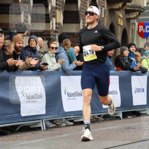 05.10.2025 - 20. swb-Marathon Bremen Strokosch-Dieckow http://msf.ph/oto/9220377 05.10.2025 10:35:09 Ziel 10476, 11443 meine-sportfotos.de