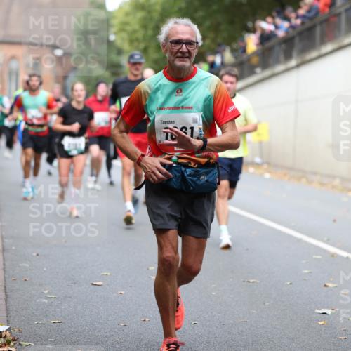 05.10.2025 - 20. swb-Marathon Bremen Michael Strokosch http://msf.ph/oto/9220378 05.10.2025 12:48:24 Laufen  meine-sportfotos.de