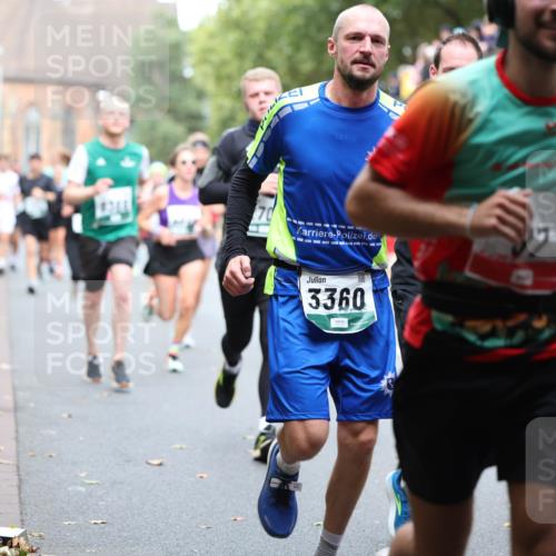 05.10.2025 - 20. swb-Marathon Bremen Michael Strokosch http://msf.ph/oto/9220394 05.10.2025 12:48:29 Laufen 3360, 53 meine-sportfotos.de