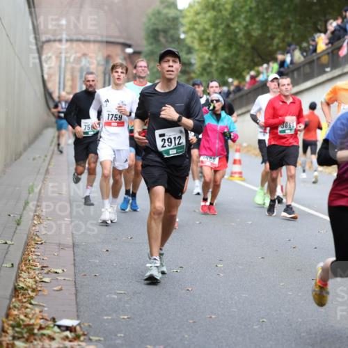 05.10.2025 - 20. swb-Marathon Bremen Michael Strokosch http://msf.ph/oto/9220409 05.10.2025 12:48:34 Laufen 756, 1759, 2912, 469, 3861, 3381 meine-sportfotos.de