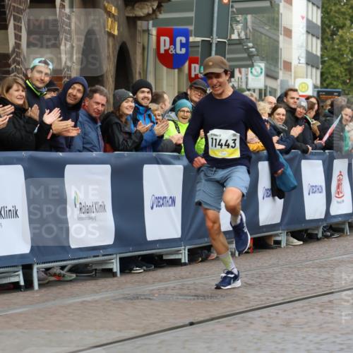 05.10.2025 - 20. swb-Marathon Bremen Strokosch-Dieckow http://msf.ph/oto/9220413 05.10.2025 10:35:14 Ziel 11443 meine-sportfotos.de
