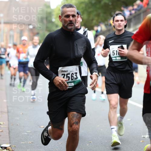 05.10.2025 - 20. swb-Marathon Bremen Michael Strokosch http://msf.ph/oto/9220425 05.10.2025 12:48:37 Laufen 7563, 51 meine-sportfotos.de