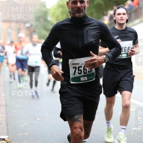05.10.2025 - 20. swb-Marathon Bremen Michael Strokosch http://msf.ph/oto/9220426 05.10.2025 12:48:37 Laufen 7565, 166 meine-sportfotos.de